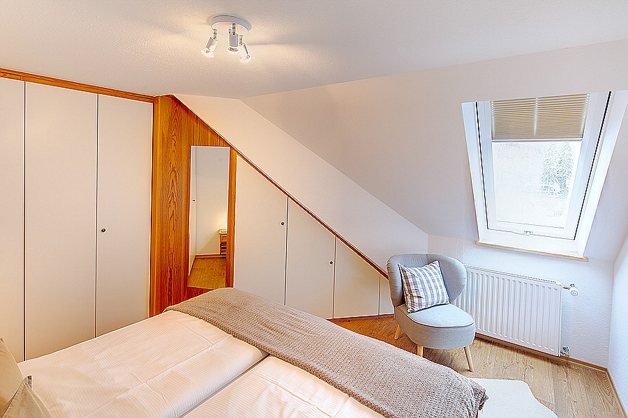 Haus Antonie - Ferienwohnung Füssen im Allgäu - FeWo Kobel - Schlafzimmer